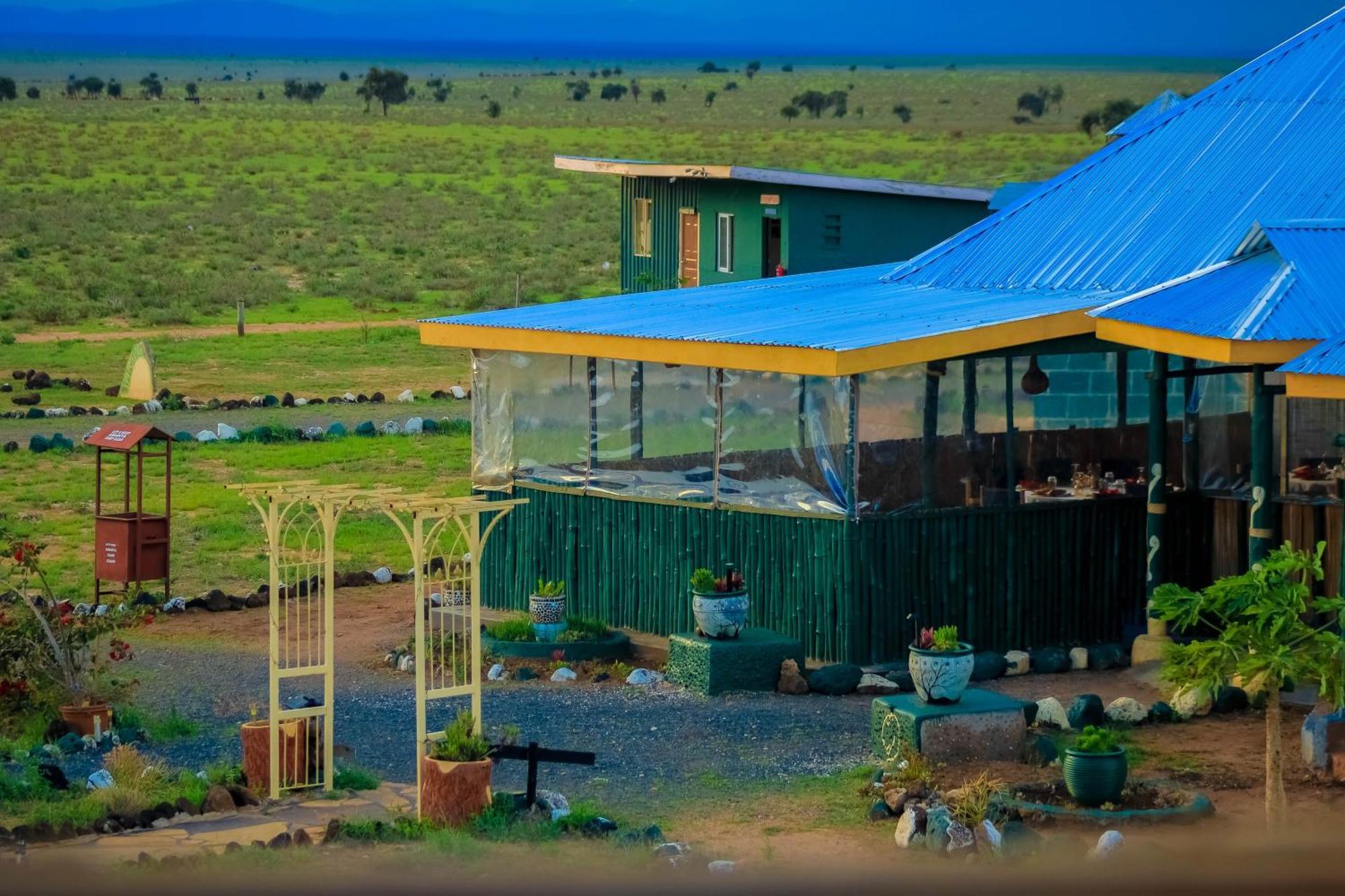 Amanya 2-Rooms Lioness Family Amboseli Exterior photo